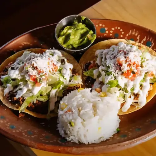 Image promotion Guacamole y tequila - Restaurant mexicain Sherbrooke