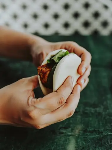 Image promotion Madame Woo