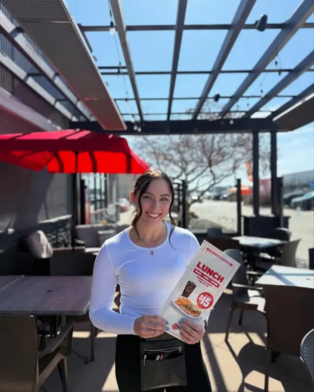 Image promotion Boston Pizza