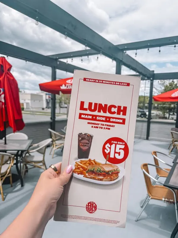 Image promotion Boston Pizza