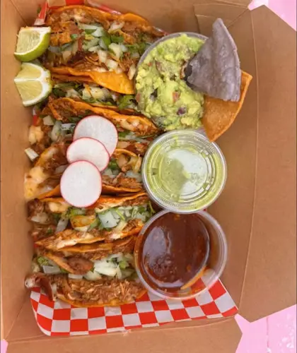 Image promotion Camila & Co. Tacos